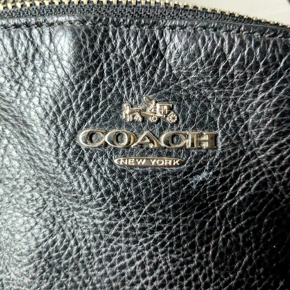Coach Hand Bag - Picture 3 of 6